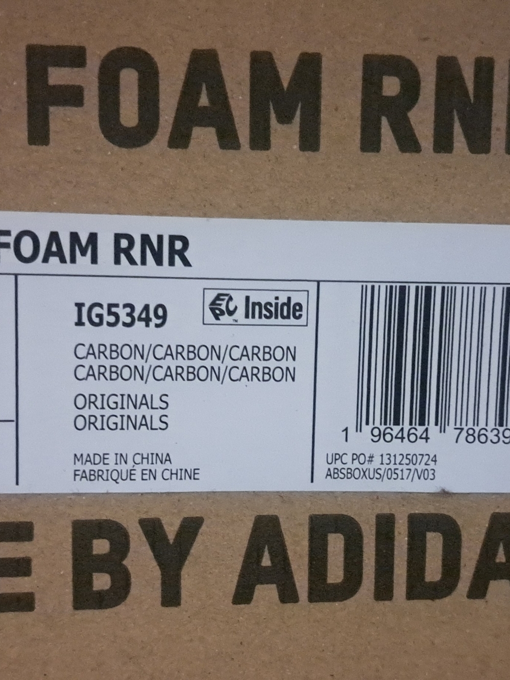Yeezy Foam RNR - Carbon - Picture 5 of 8
